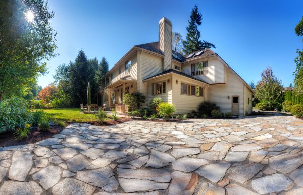 Cost of Stone Paving in Oconomowoc