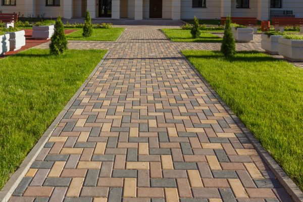 Cost of Paving Stones Installation in Oconomowoc